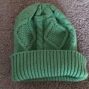 Uniqlo green beanie